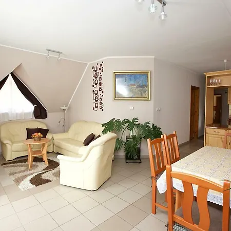 Ilona Apartman Apartment *